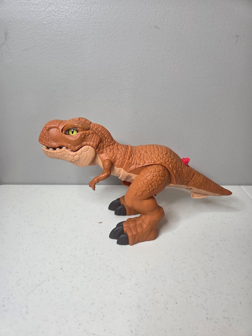 Fisher Price Imaginext Jurassic World Thrashin Action T-Rex Dinosaur Toy